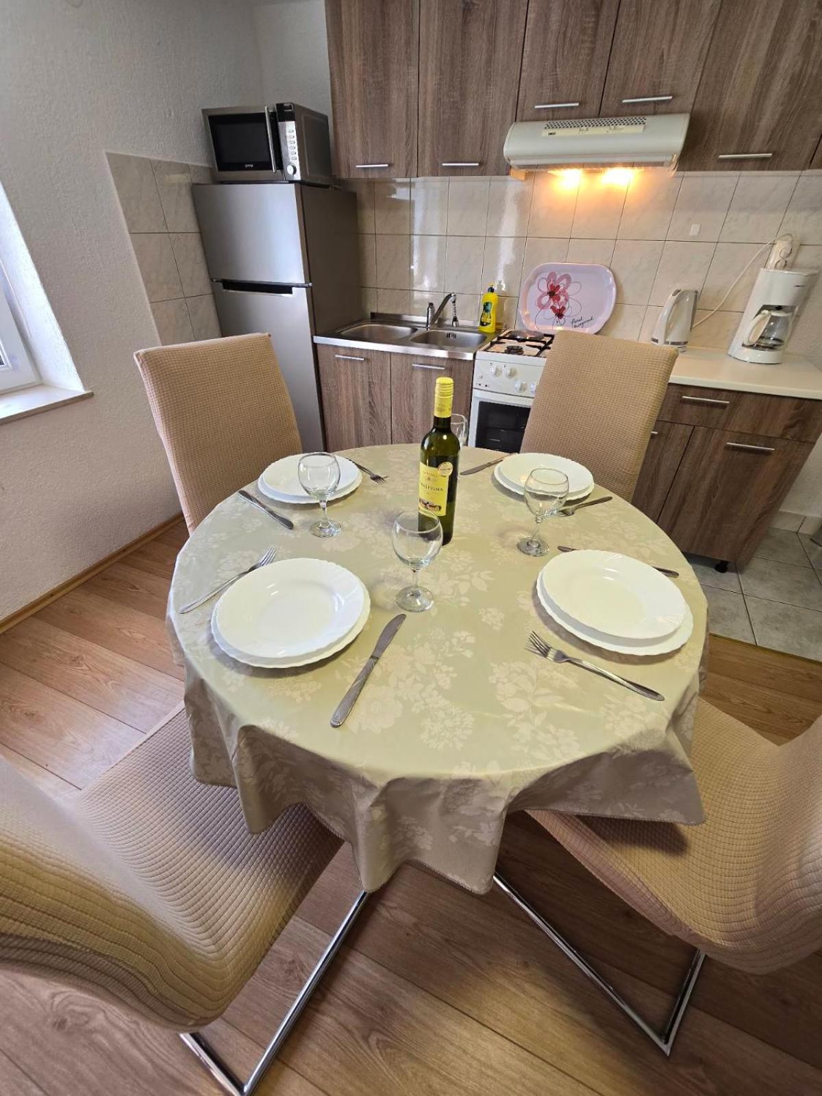 Apartments Ljubica Polje  Extérieur photo