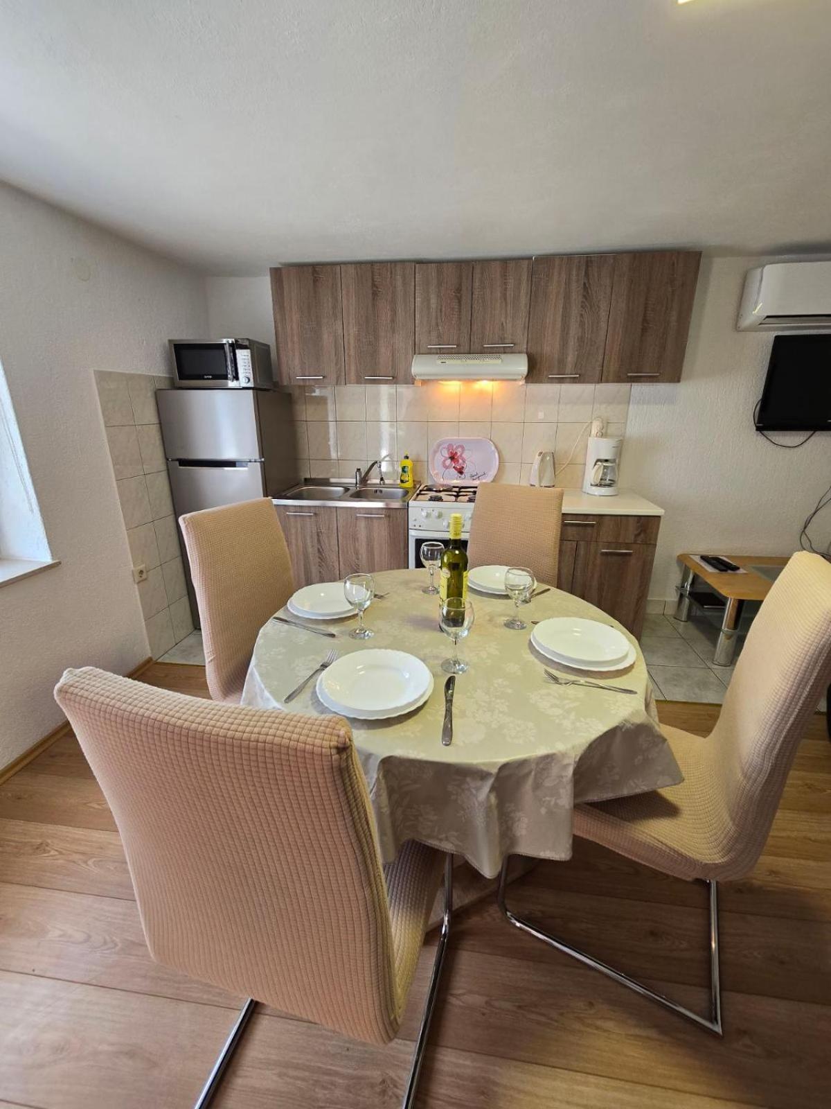 Apartments Ljubica Polje  Extérieur photo